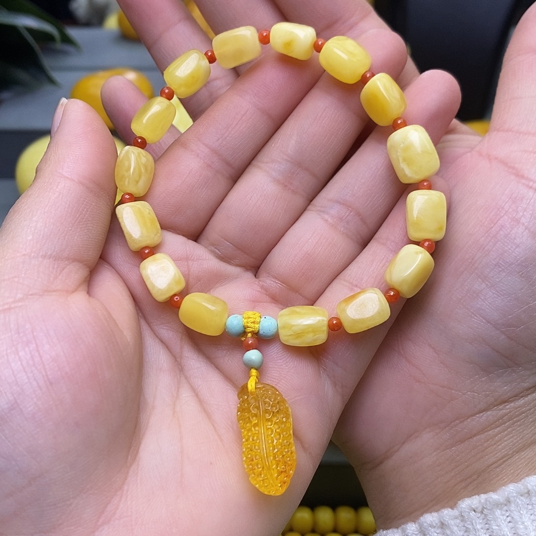 蜜蜡未镶嵌珠宝奇石