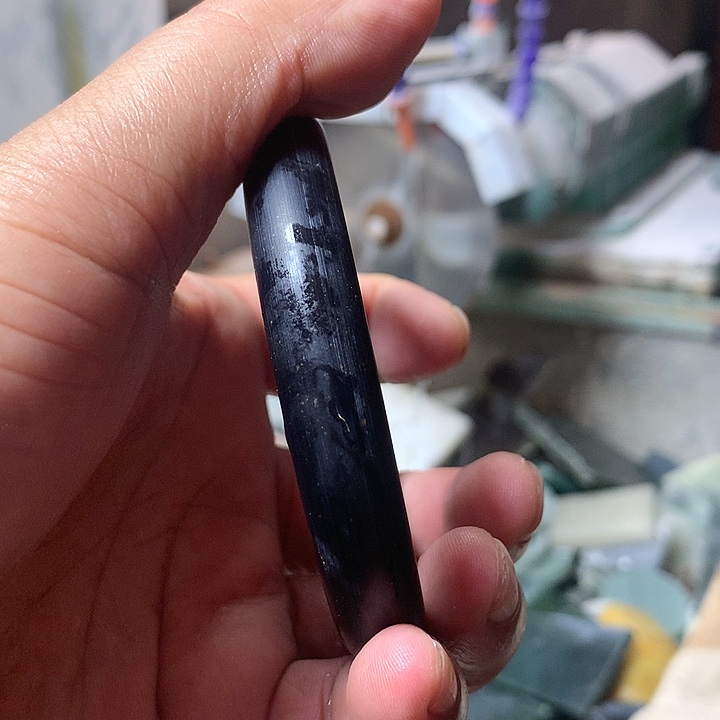 颈饰未镶嵌和田玉（糖玉）