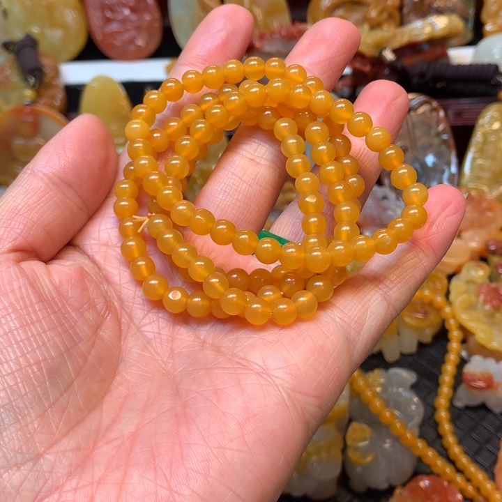 石英质玉（黄龙玉）手链未镶嵌