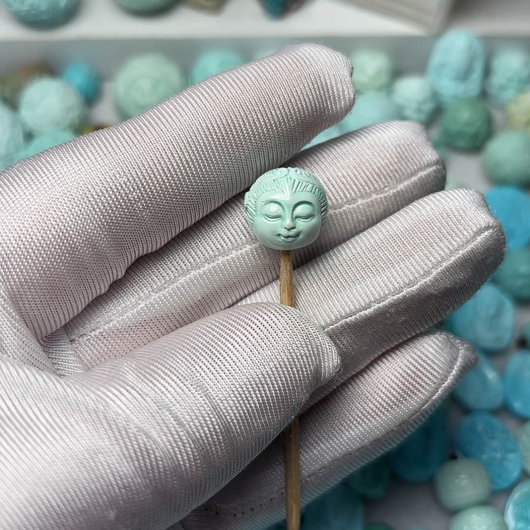 绿松石雕刻件未镶嵌