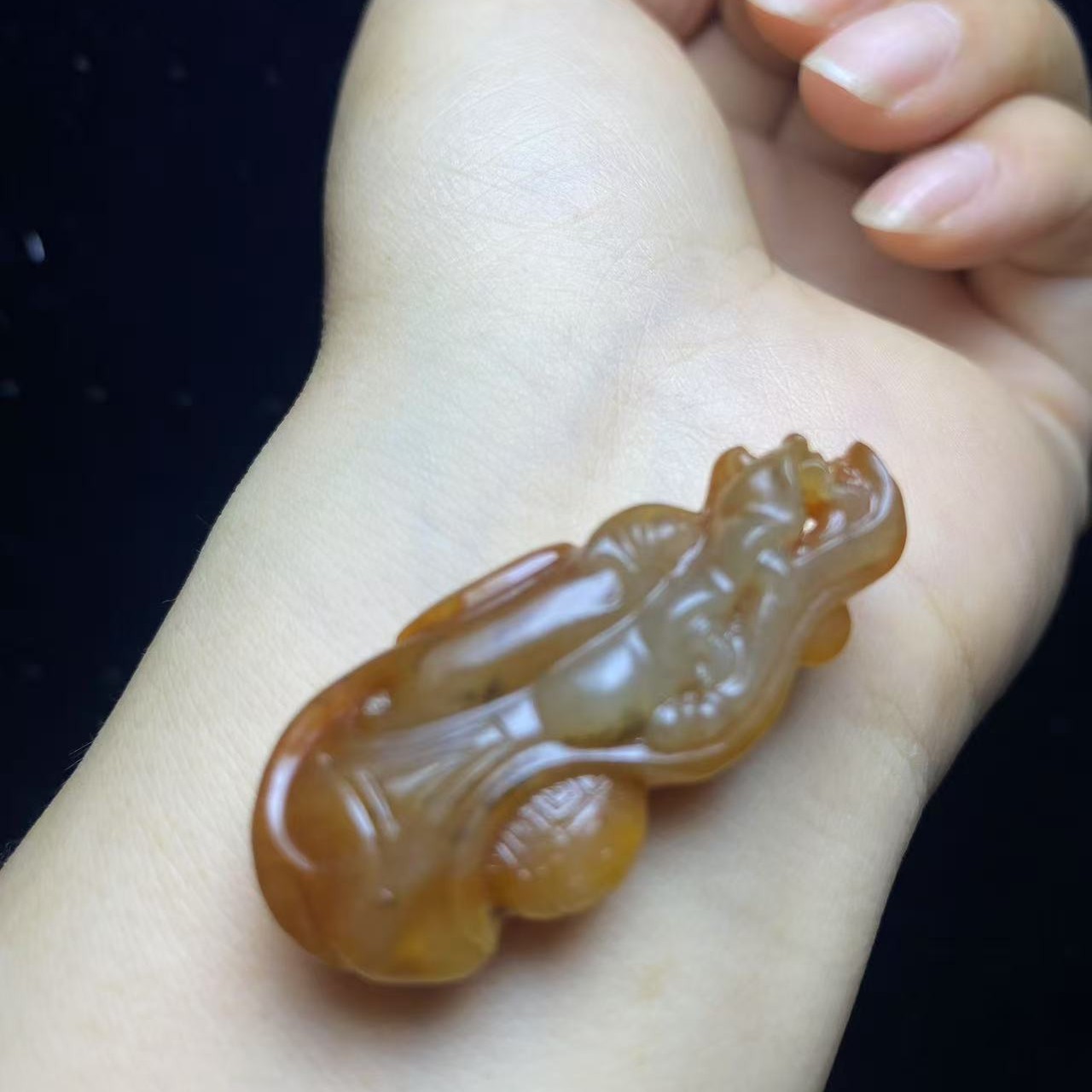 新疆和田玉 全沁色 龙行天下 
