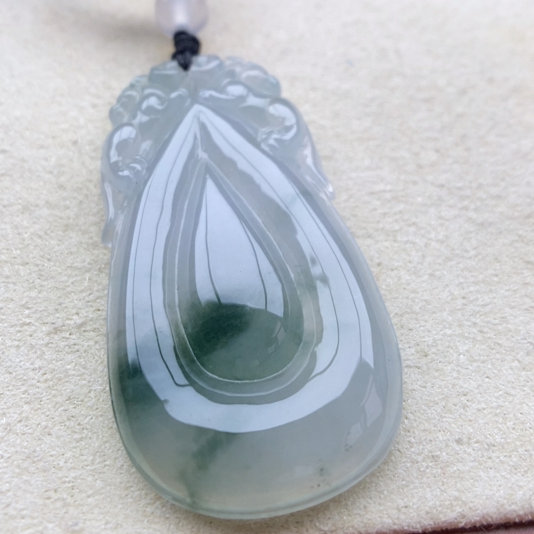 翡翠未镶嵌颈饰吊坠40