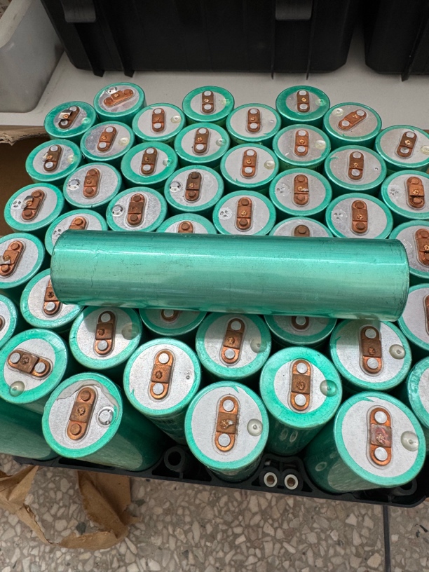 3.2V圆柱磷酸铁锂（到手一个）33135单体电池适用于户外电源