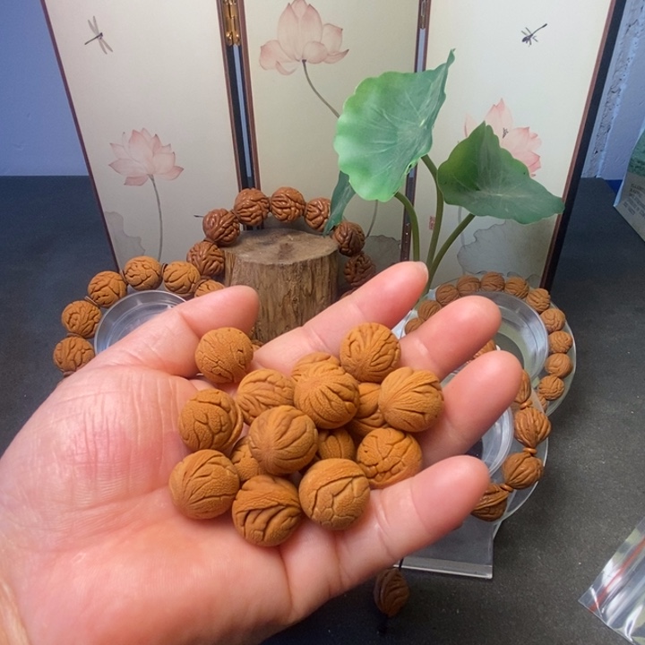 桃核吊坠秦岭龙纹桃核野生野长