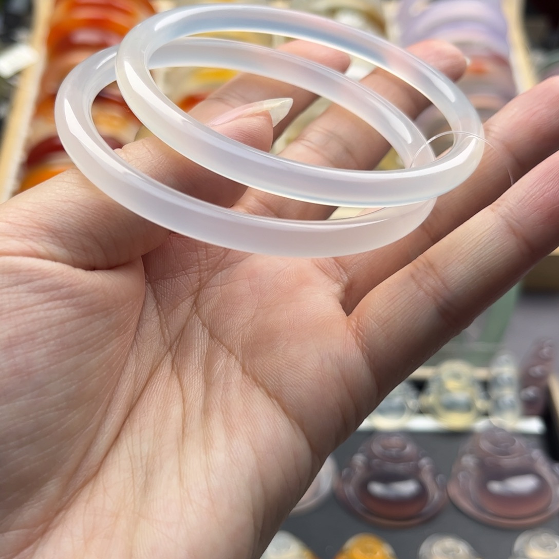 玛瑙/玉髓手镯未镶嵌61+