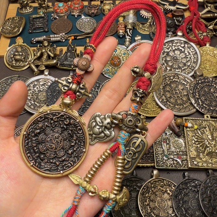 藏传文玩九宫如图