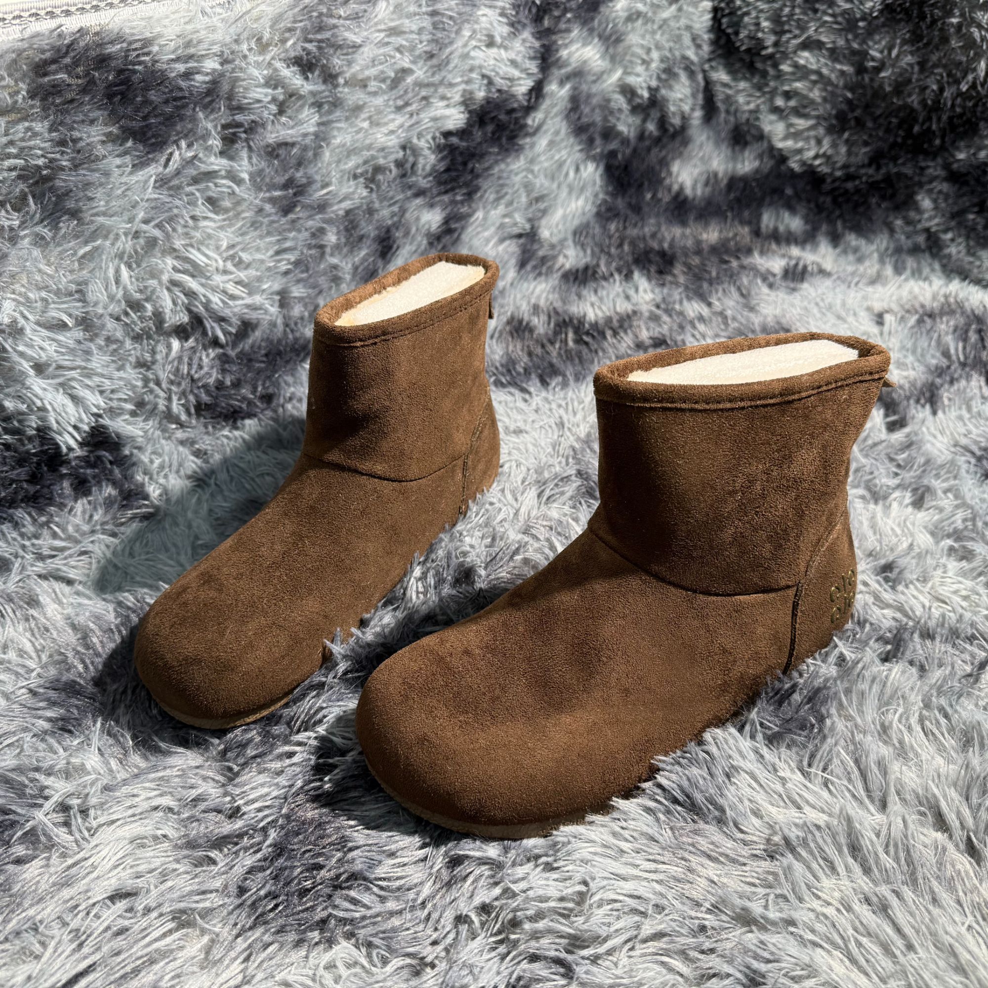 lv1273a套筒冬季胶粘高跟平跟短靴勃肯靴加绒雪地靴时尚