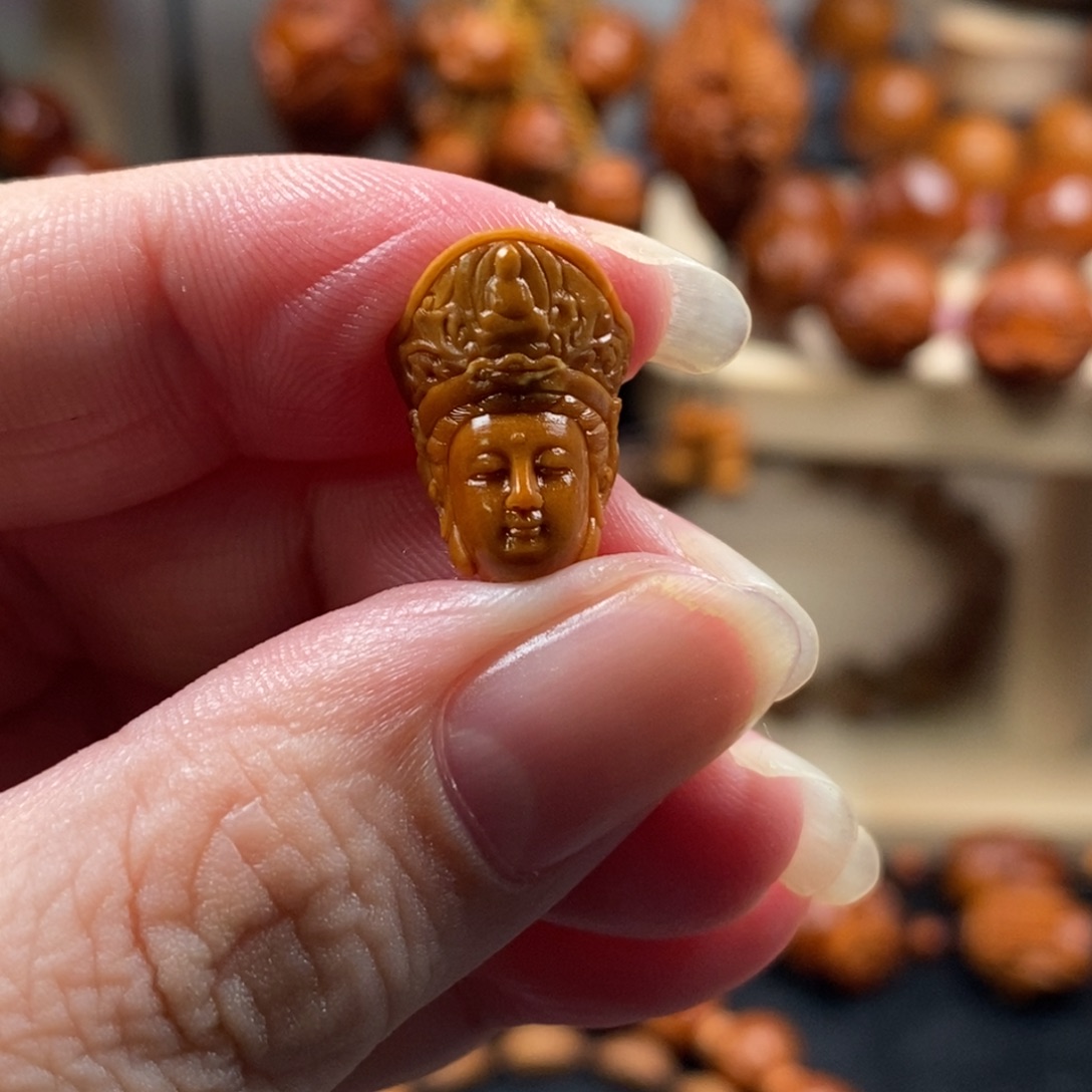橄榄核吊坠核尖文殊菩萨单籽