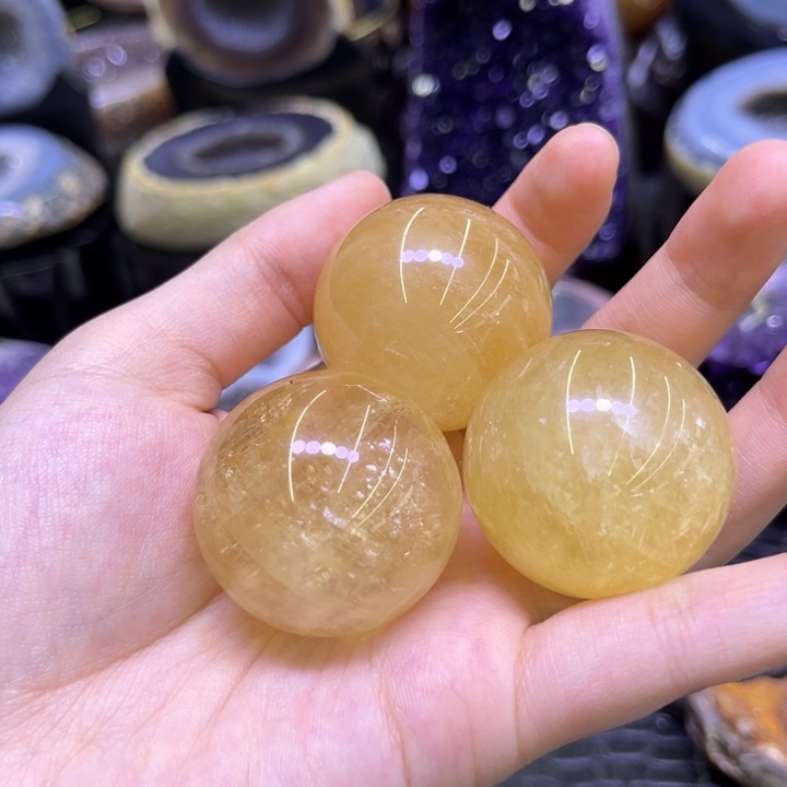 福利黄球3️⃣未镶嵌水晶