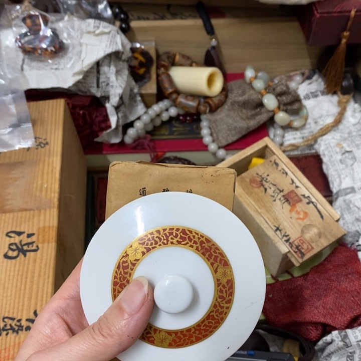 瓷片哈中古工艺品一件