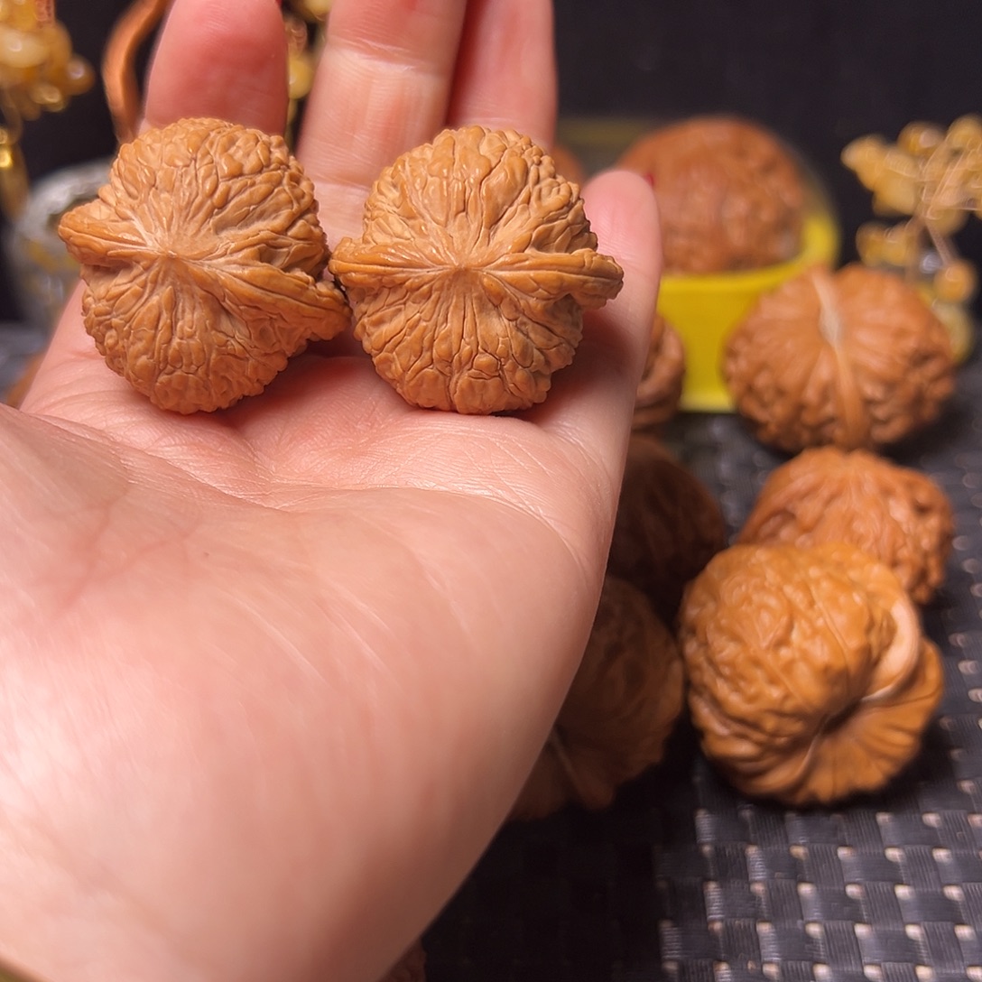 把件文玩核桃34泥鳅背