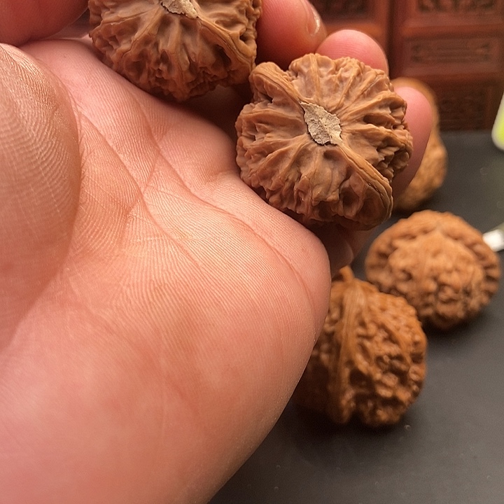文玩核桃吊坠奥*奥文玩核桃