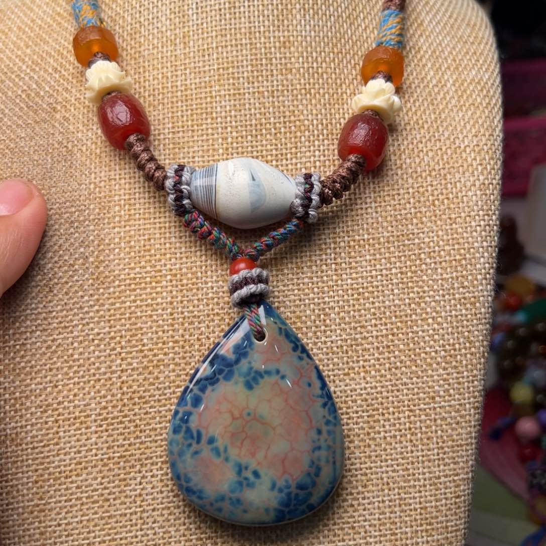 玛瑙/玉髓颈饰未镶嵌