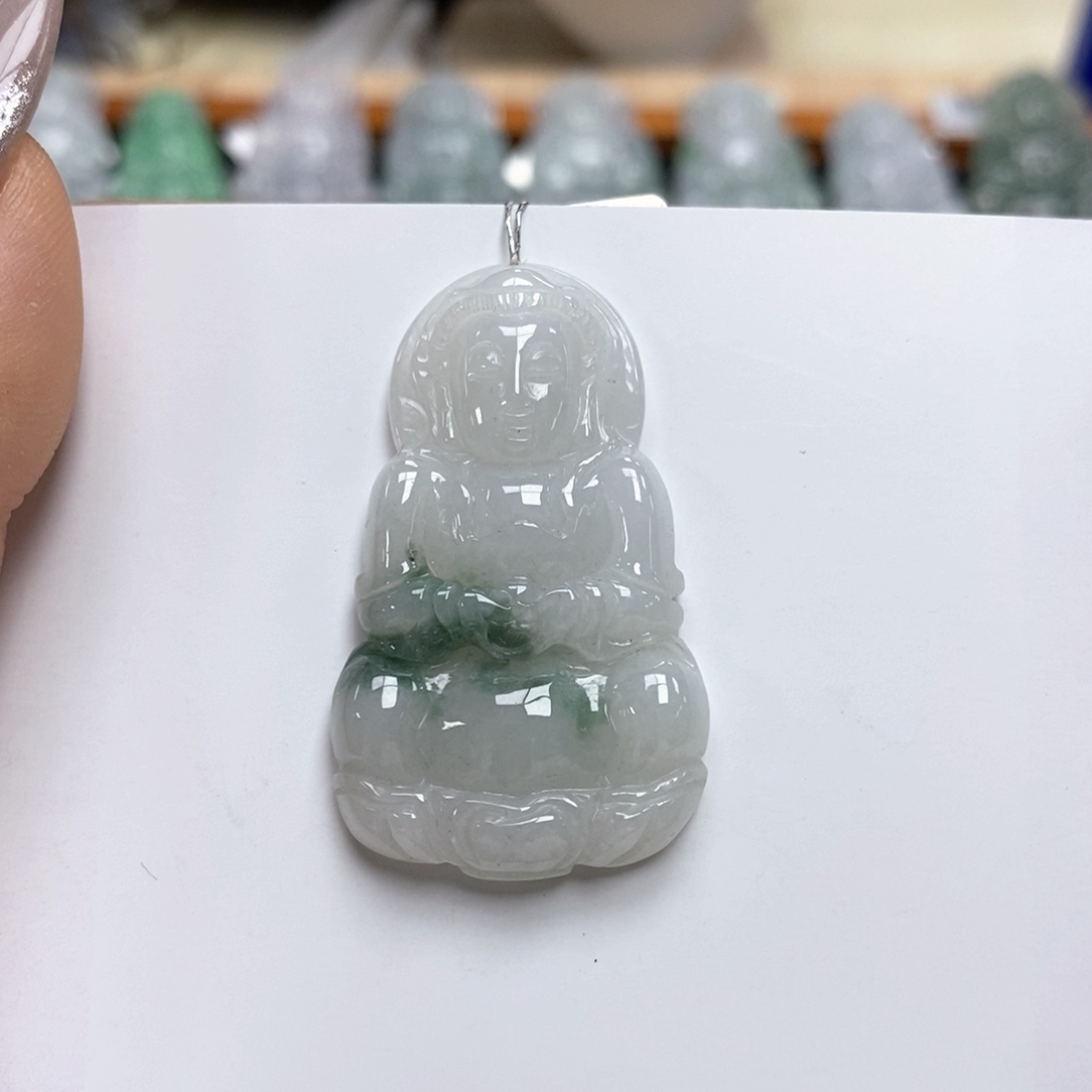 翡翠颈饰未镶嵌观音