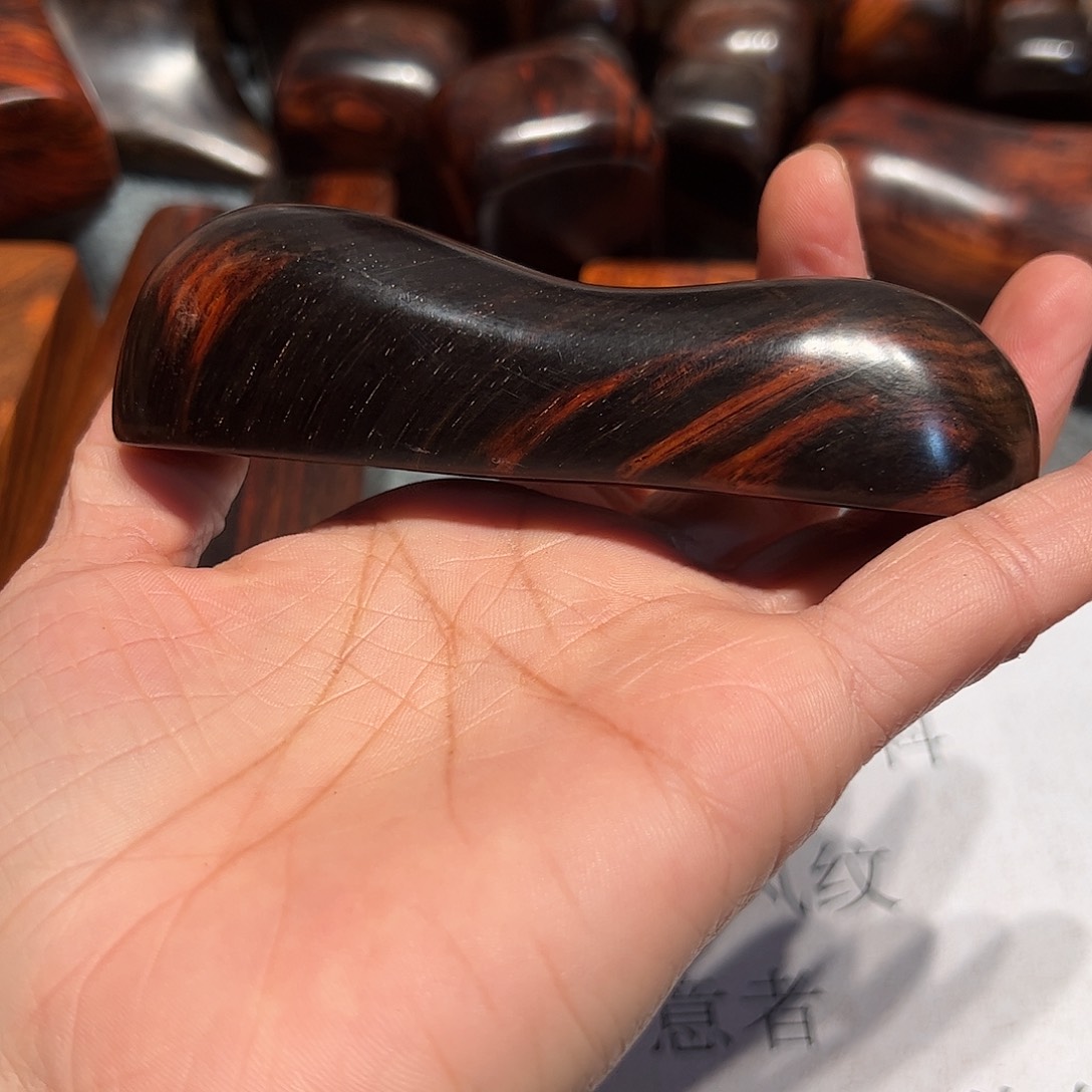 交趾黄檀（大红酸枝）好*