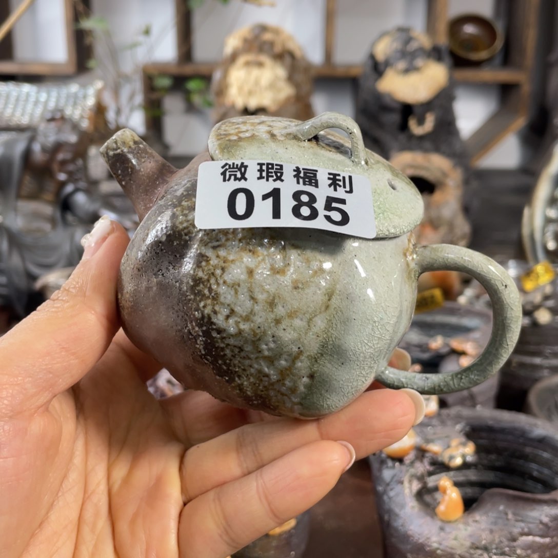 蛇年大吉新年快乐