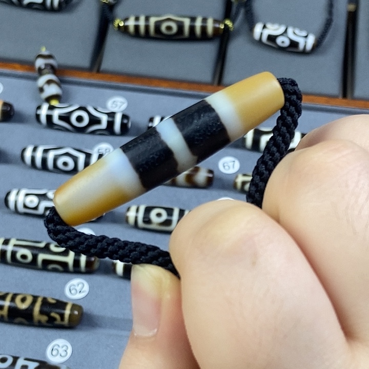 玛瑙/玉髓颈饰合金