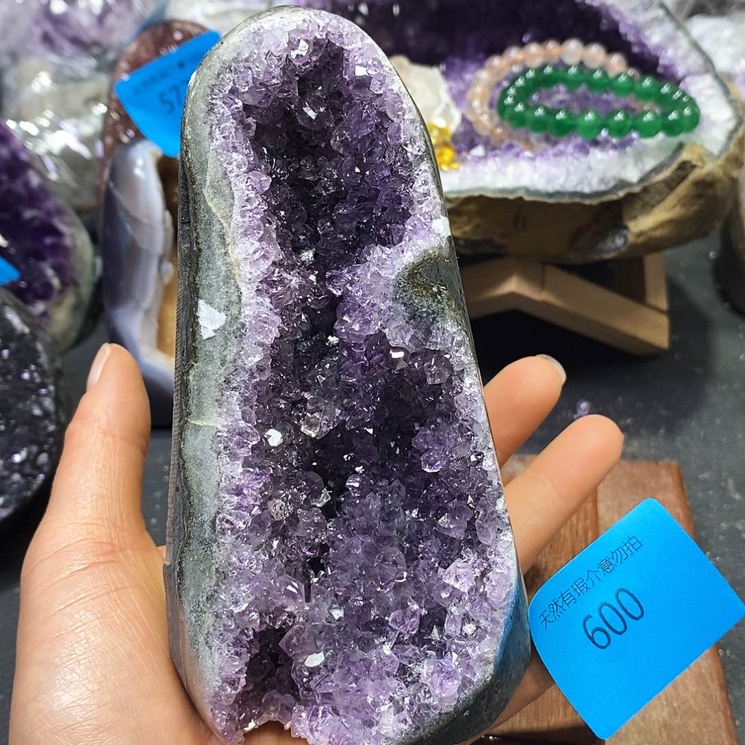 水晶大型摆件（非配饰）未镶嵌