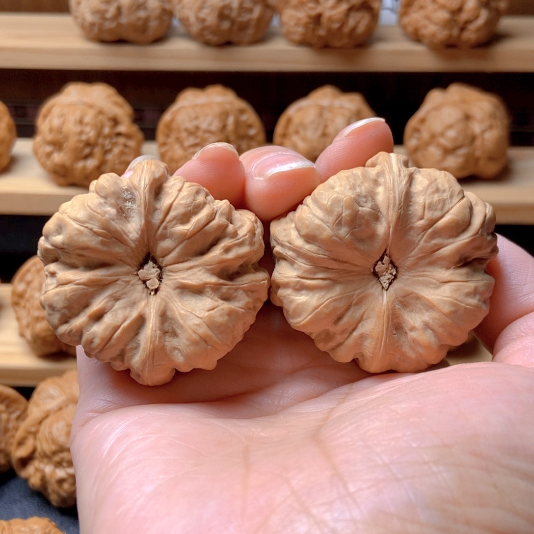 文玩核桃吊坠孟*生蛤蟆头