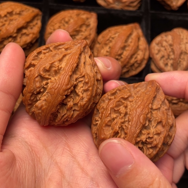 文玩核桃吊坠秦岭野生核桃文玩