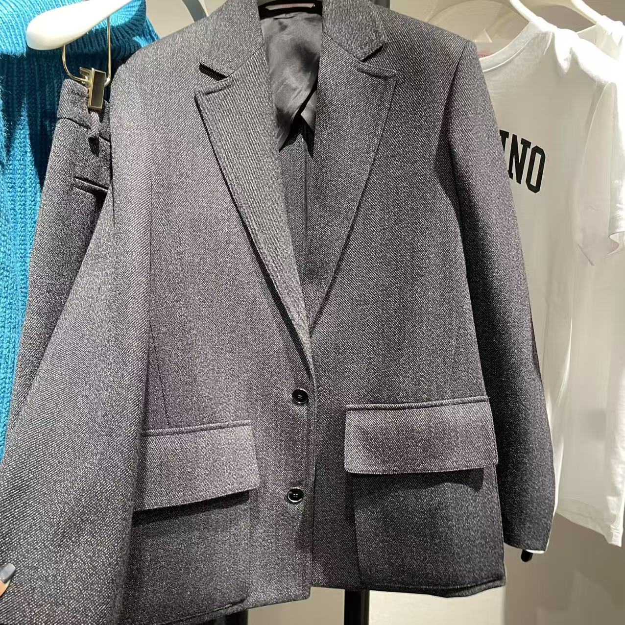 未使用 Valentino/华伦天奴 男款休闲西装秋冬男装外套灰色商务