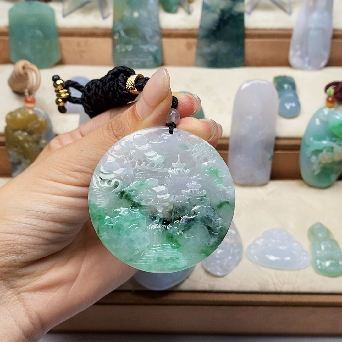 颈饰未镶嵌翡翠翡翠