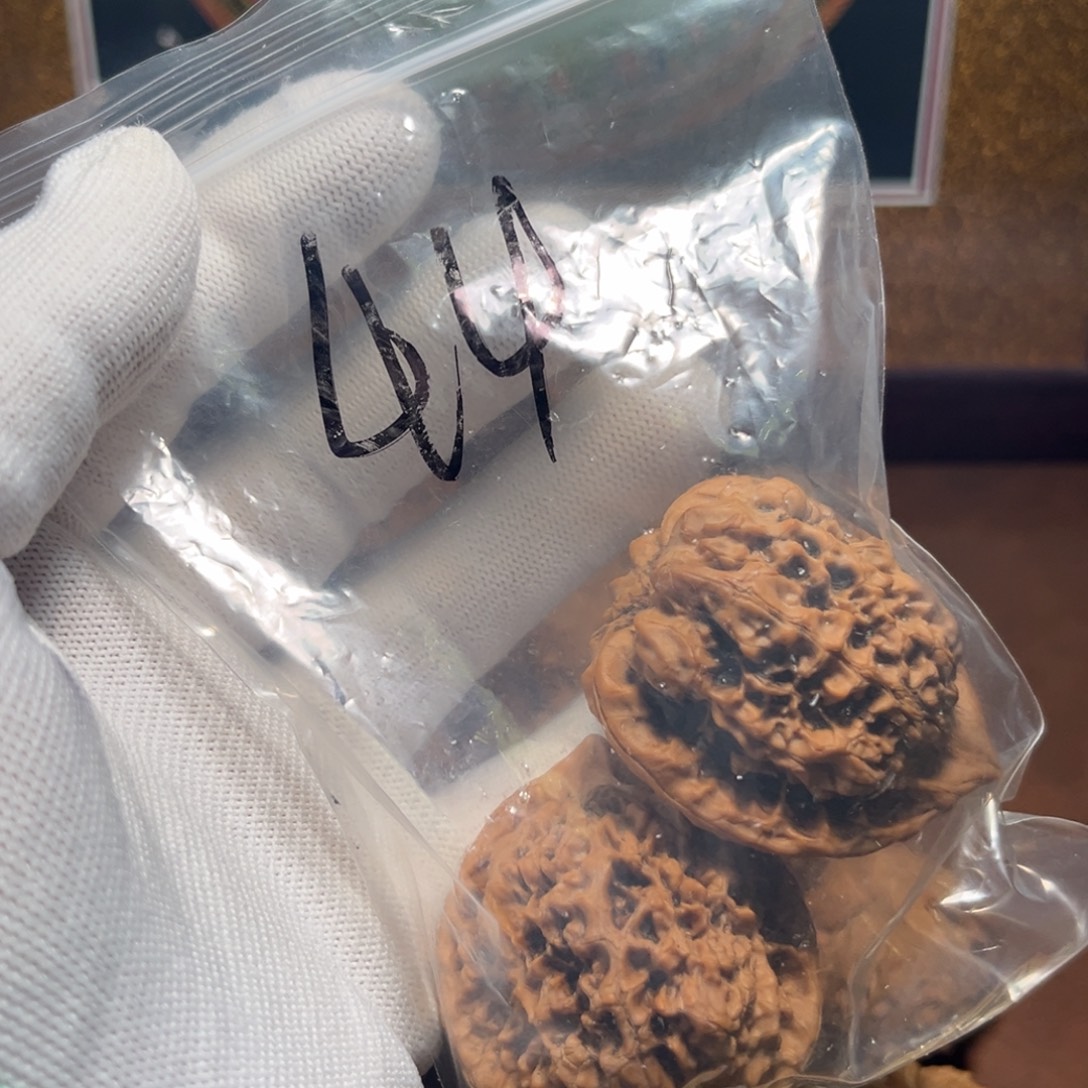 三****文玩核桃吊坠官帽