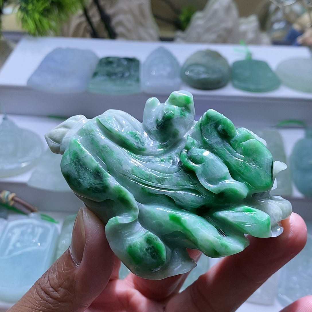 【闪购商品】翡翠颈饰未镶嵌111111111111111111