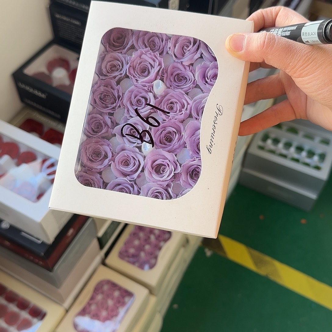 B61号紫色24朵小玫瑰配花