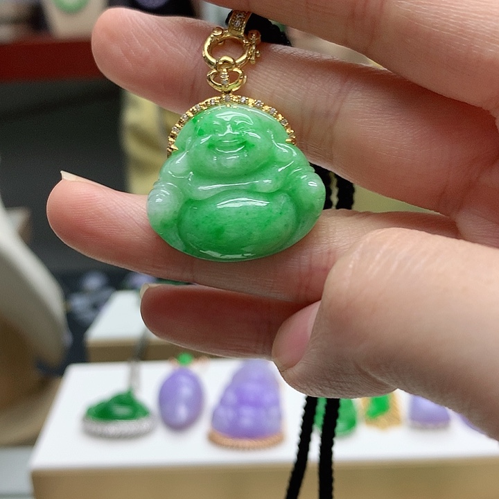 翡翠颈饰18K金镶嵌天然翡翠a 货敏