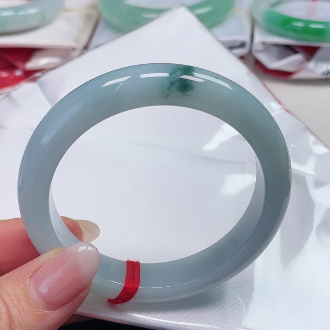 翡翠未镶嵌手镯缅甸翡翠