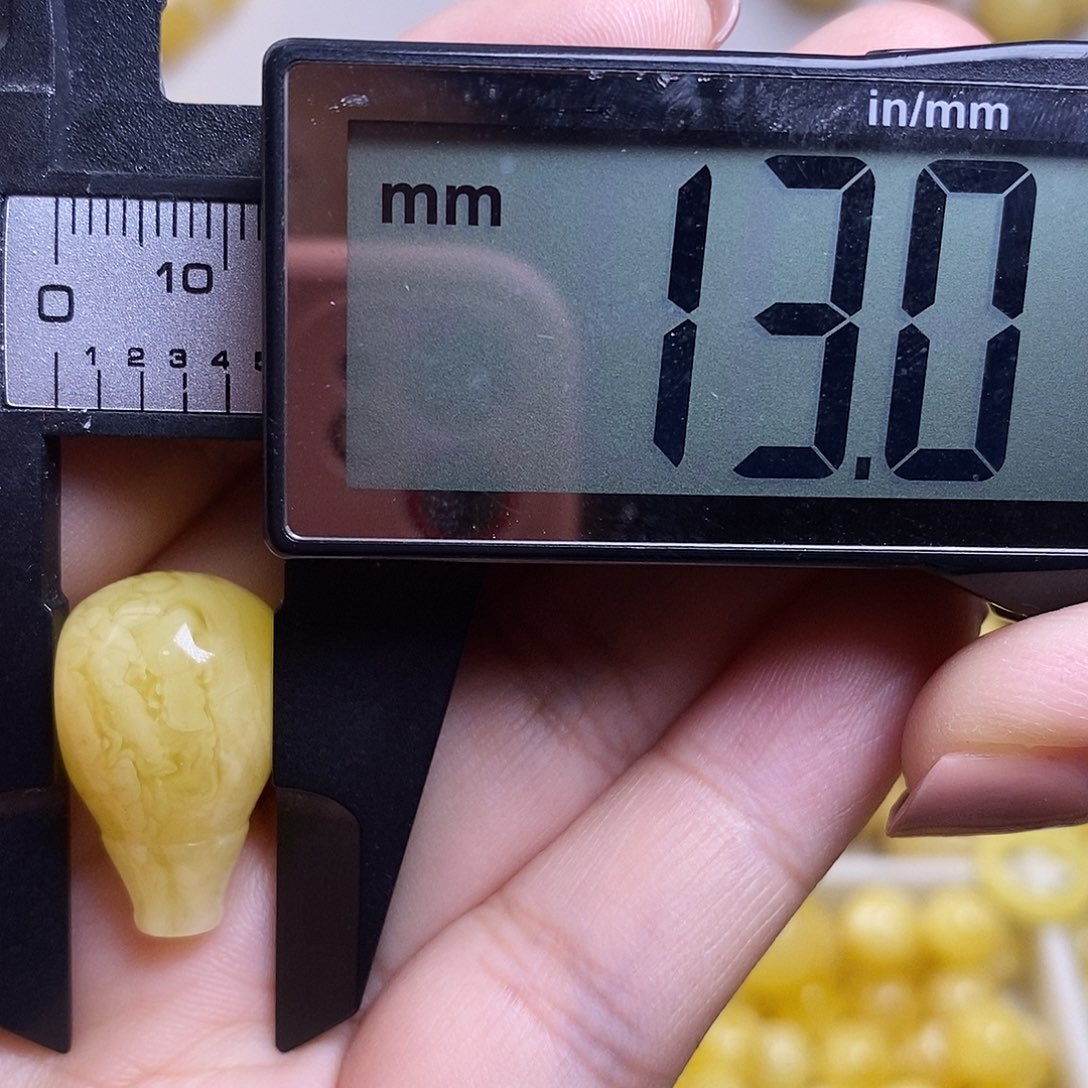 裸石琥珀未镶嵌蜜蜡三通