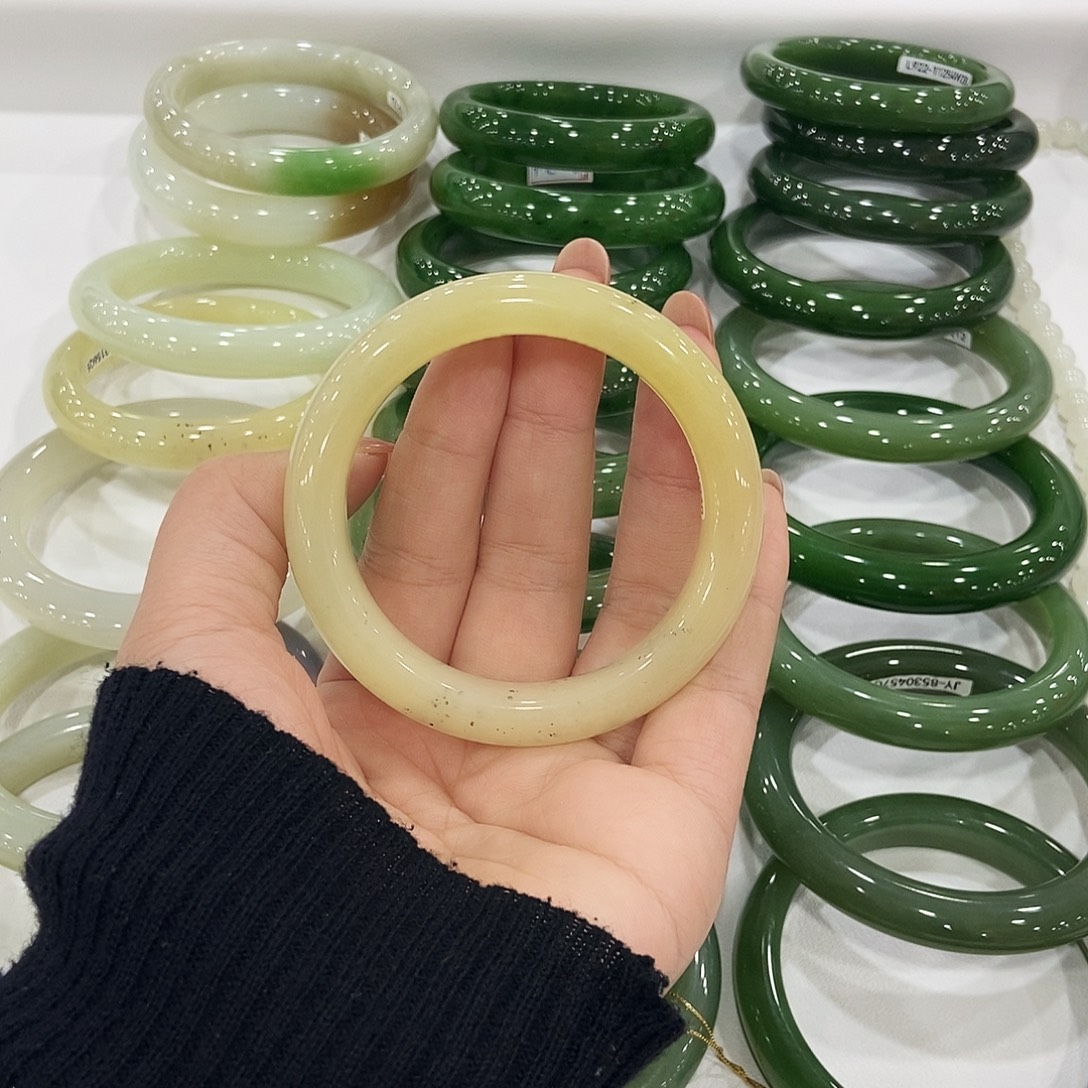 和田玉（黄玉）未镶嵌手镯和田玉黄口手镯56