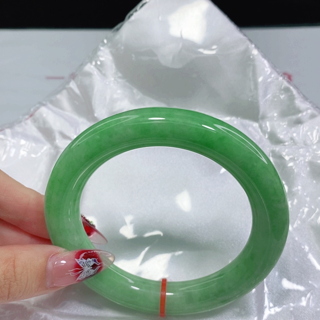 翡翠手镯未镶嵌l****u56 57 圆条