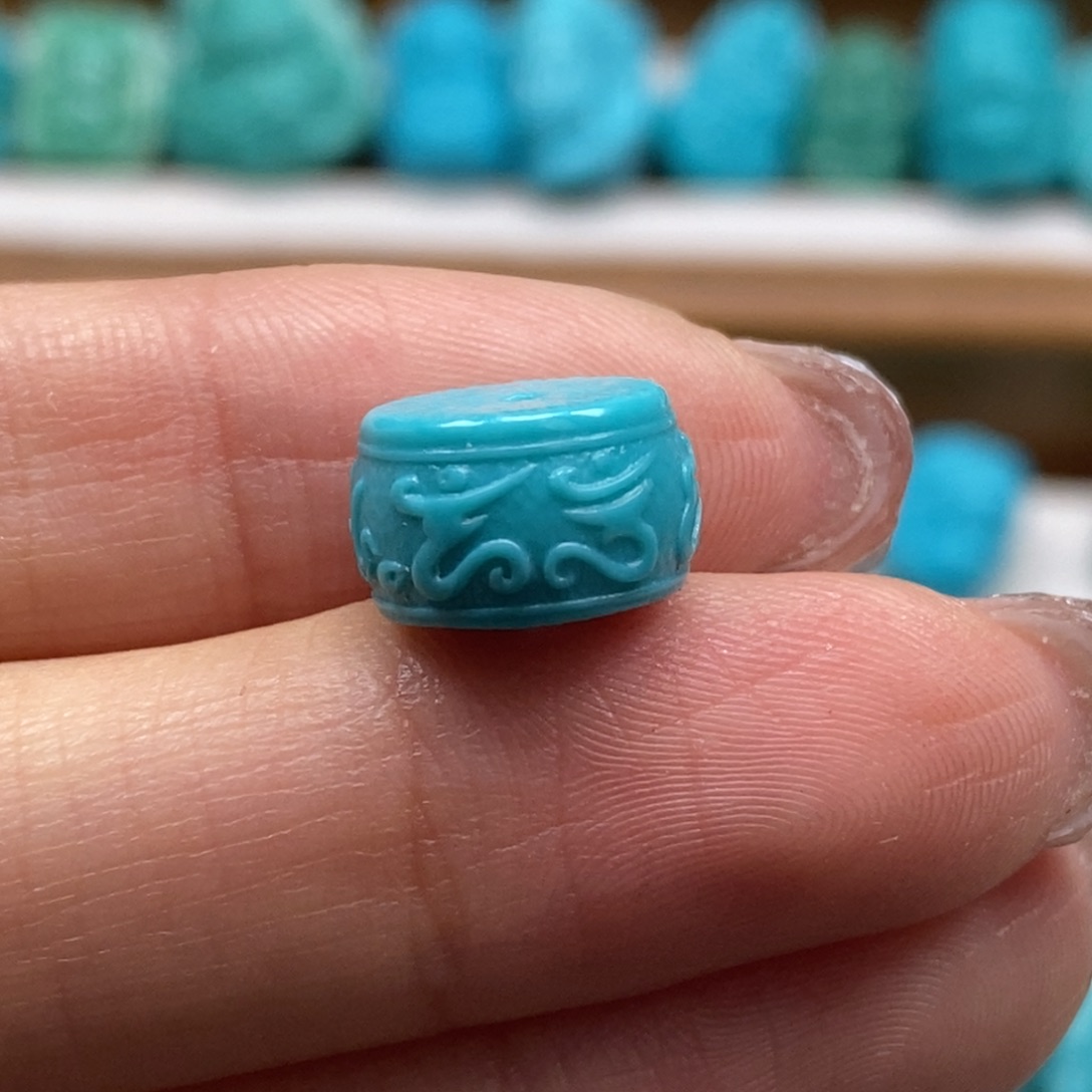 绿松石颈饰未镶嵌