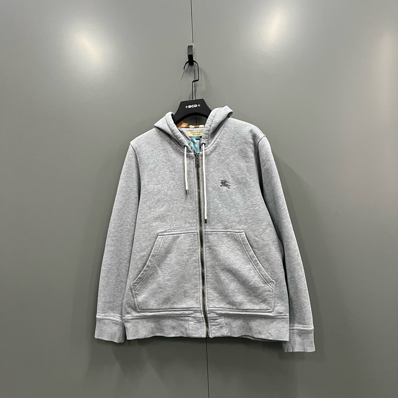 95新 BURBERRY/博柏利 （jp）302 灰色骑士刺绣拉链帽衫 L码