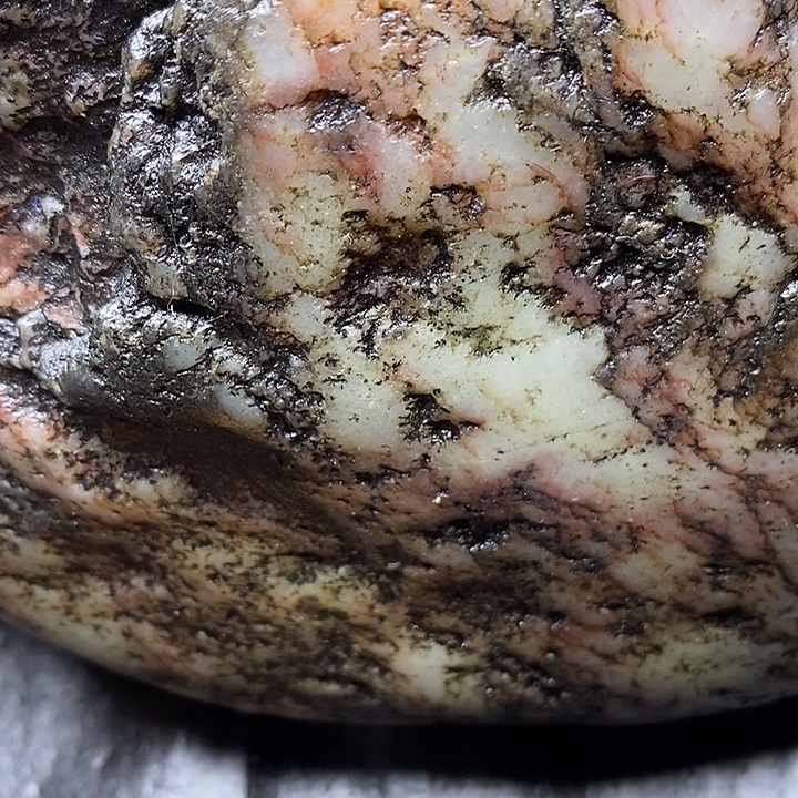 京***哥和田玉未镶嵌耳饰