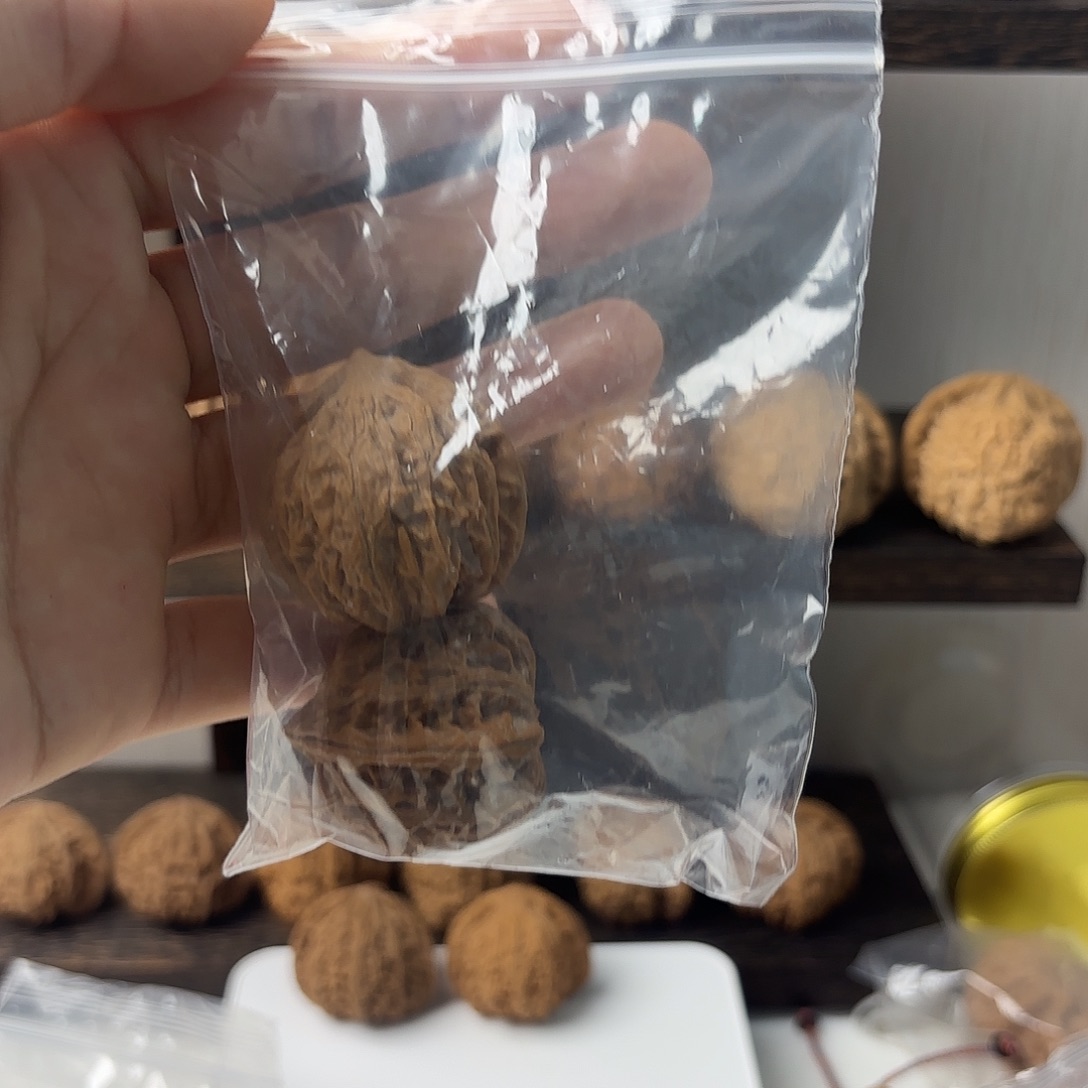 大叶紫檀（黑酸枝木类）