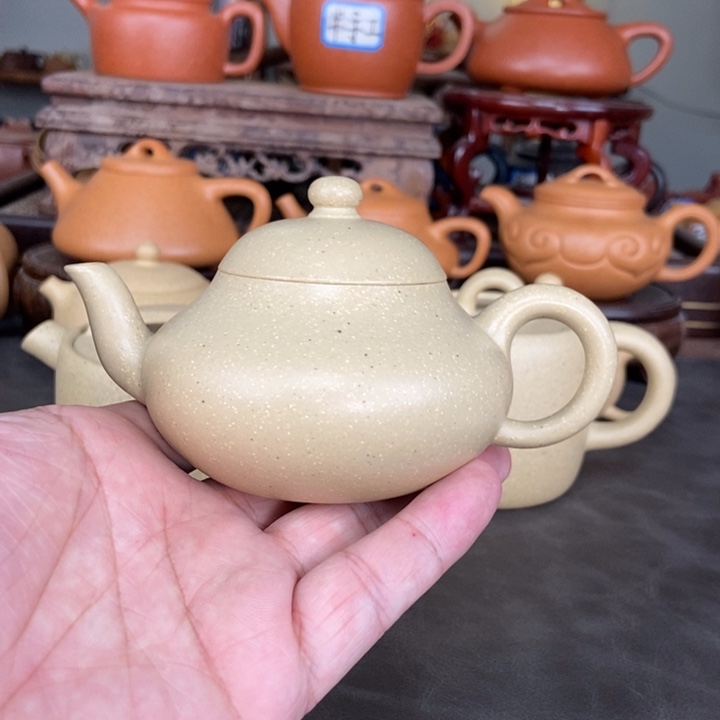 墨绿泥半手工原矿梨型壶