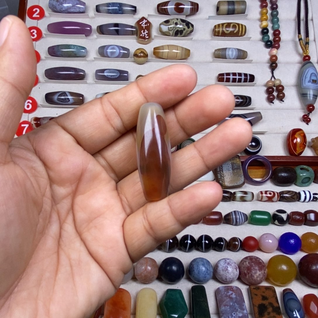 未镶嵌玛瑙/玉髓珠宝奇石人***间