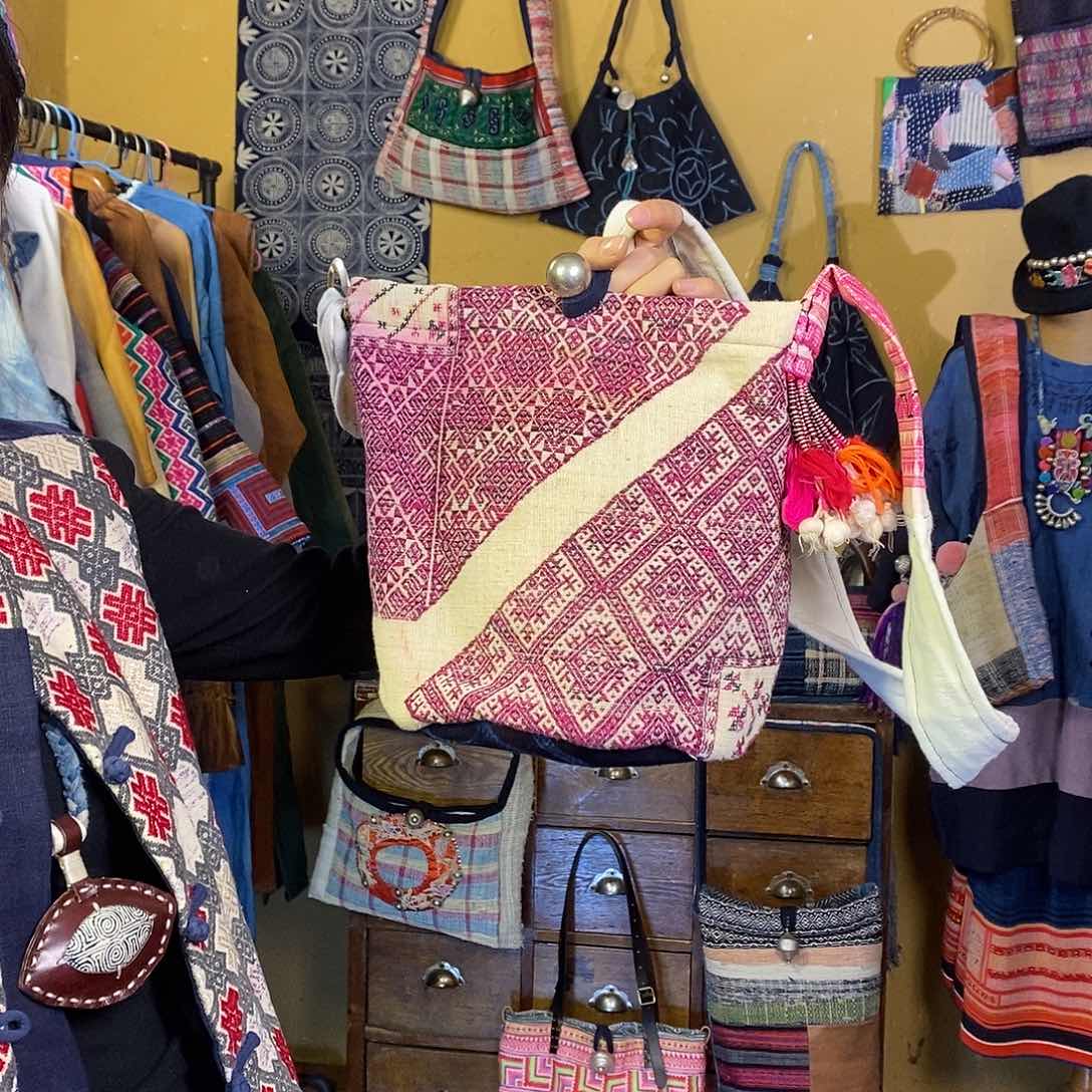 织绣手工制作包包