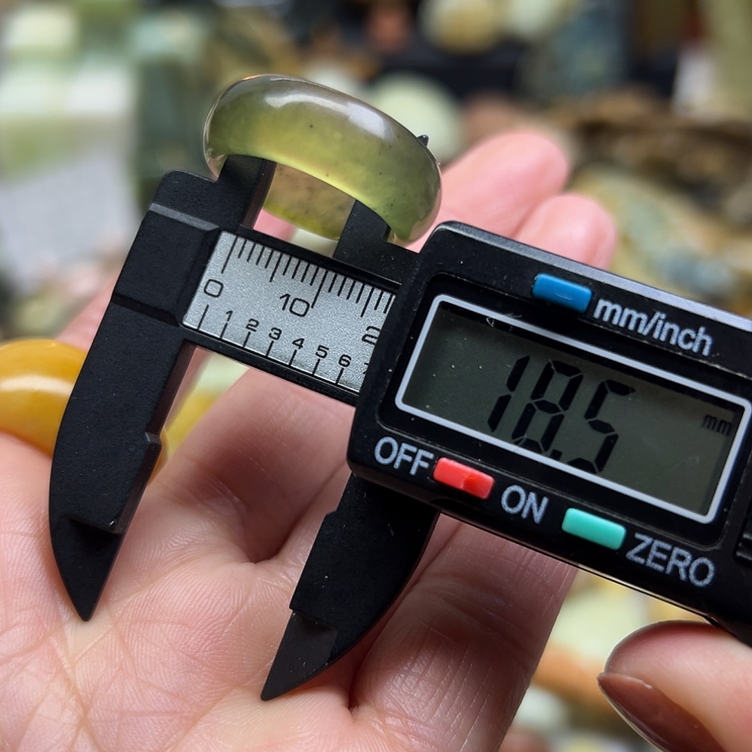 岫玉未镶嵌颈饰岫玉18.5