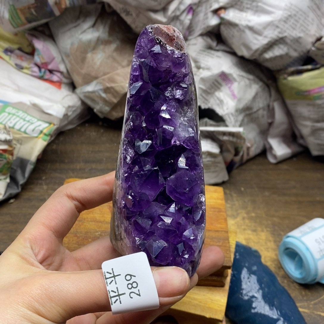 紫晶乌拉圭未镶嵌