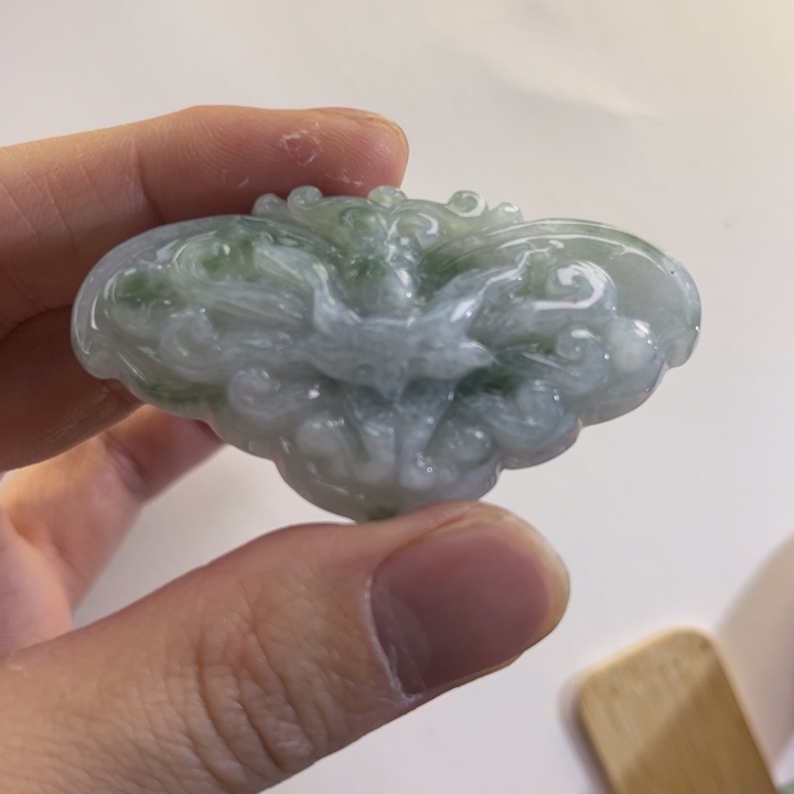 翡翠吊坠(赠链)未镶嵌代编织