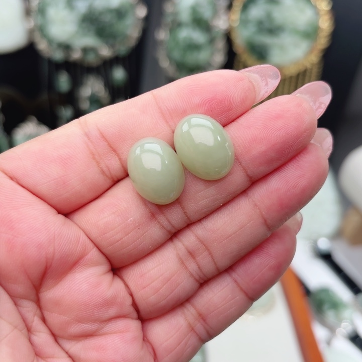 石***妈和田玉银S925镶嵌耳饰