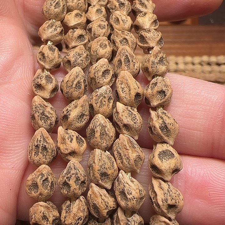 王***迪柏香籽/百香籽吊坠