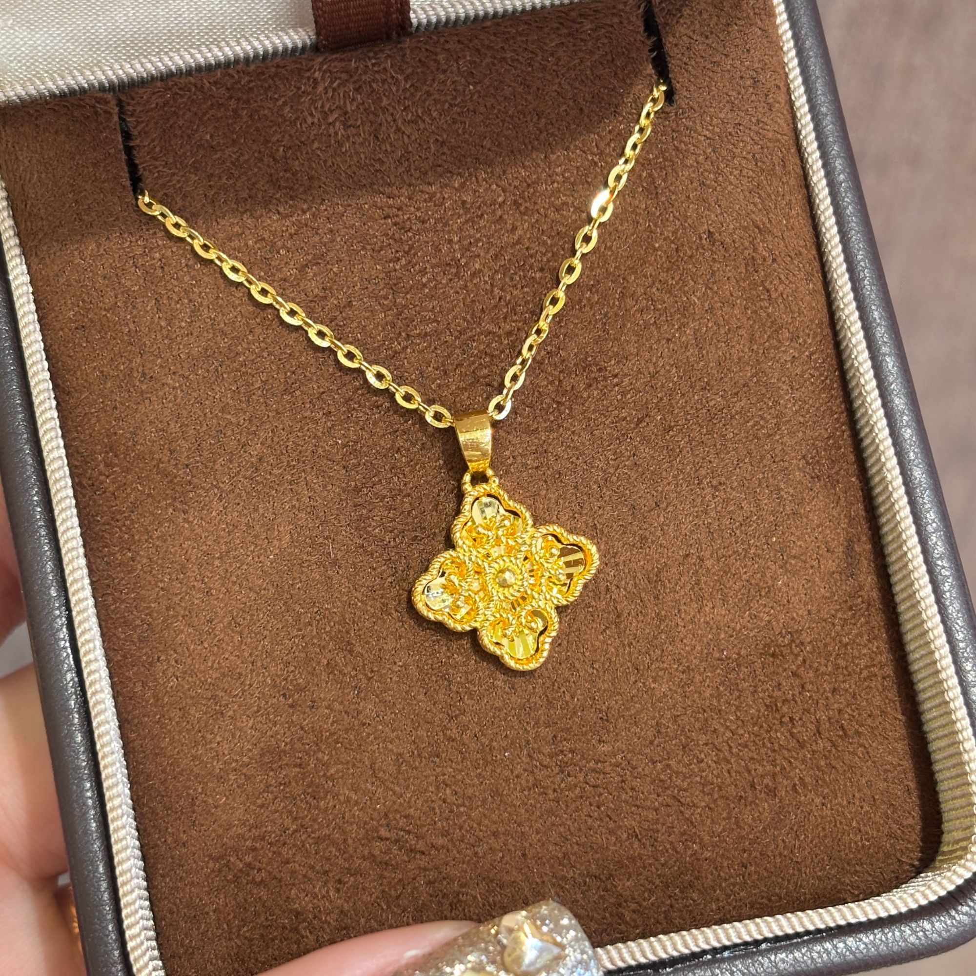 【伟新源】足金999 5G工艺 布家吊坠3.49克（不含链）