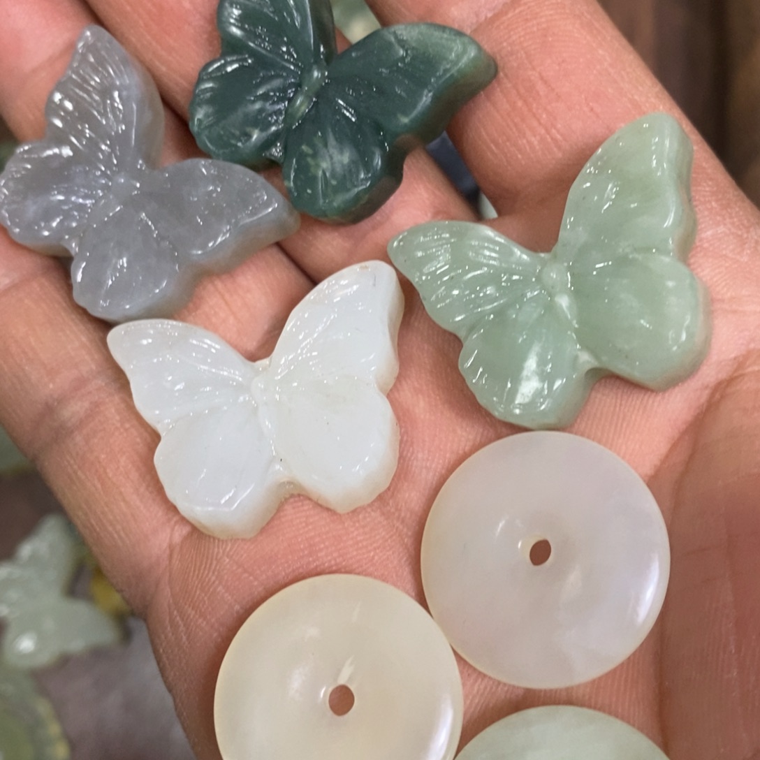 蛇纹石玉未镶嵌天然岫玉