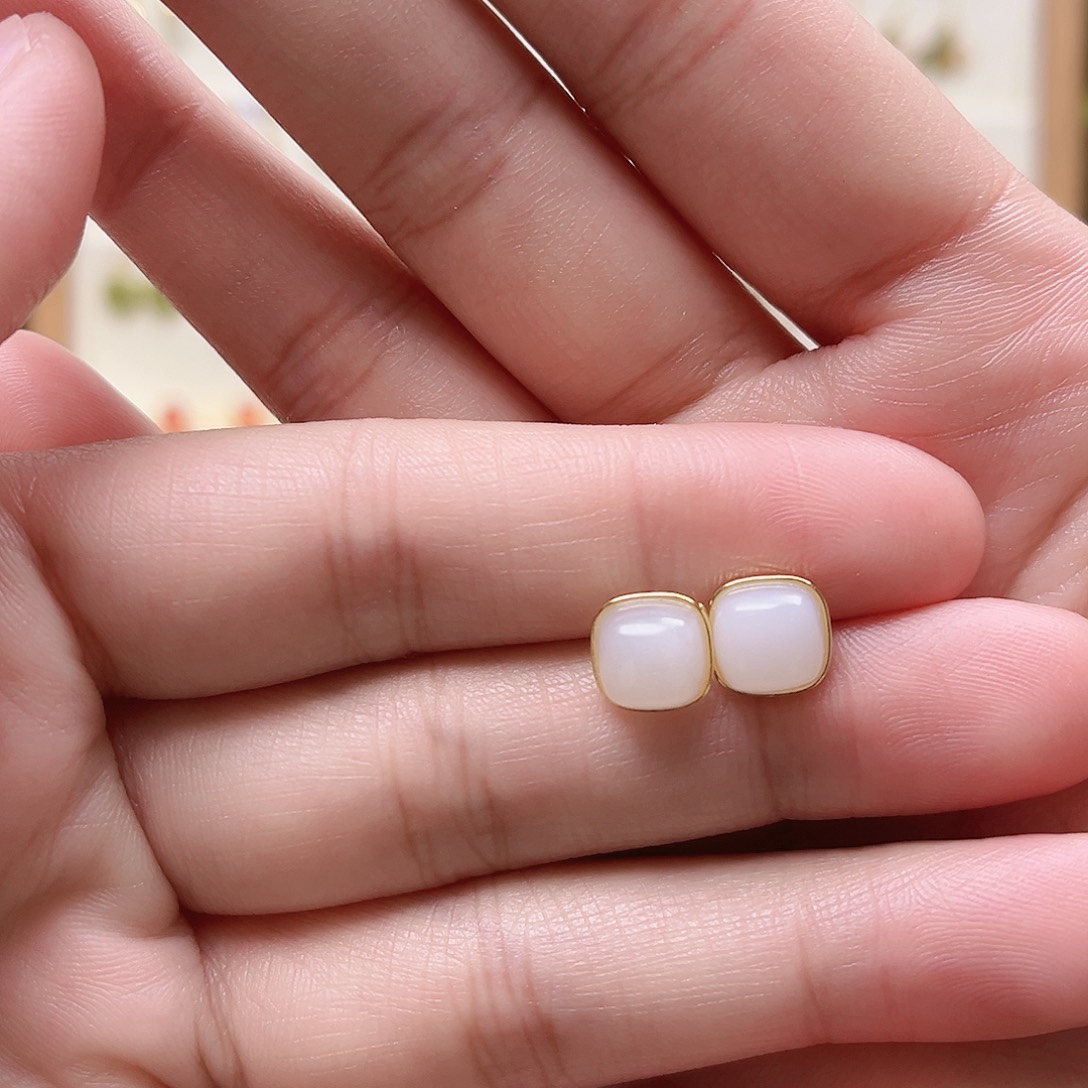 落***风和田玉银S925镶嵌耳饰