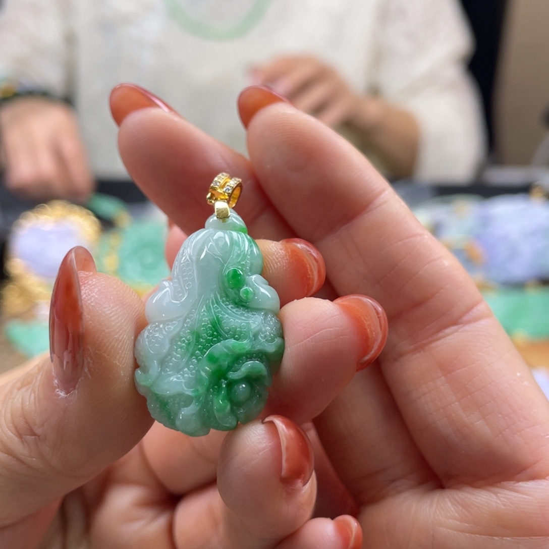 翡翠未镶嵌颈饰代编织